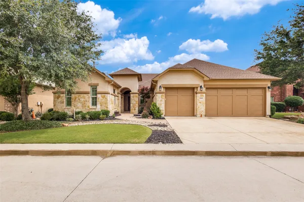 Property Slideshow image 2 of 40 | 11800 clemson dr, Denton, TX, 76207