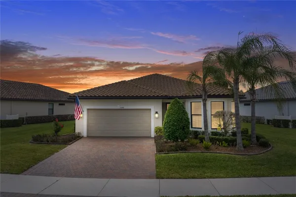 Property Slideshow image 2 of 36 | 5048 monroe cir, Vero Beach, FL, 32967