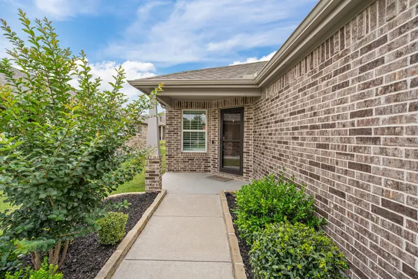 Property Slideshow image 3 of 32 | 804 hidden eddy dr, Mckinney, TX, 75071