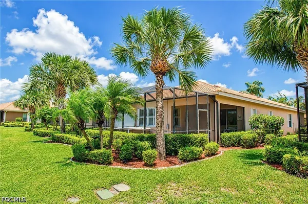 Property Slideshow image 2 of 50 | 10423 materita dr, Fort Myers, FL, 33913