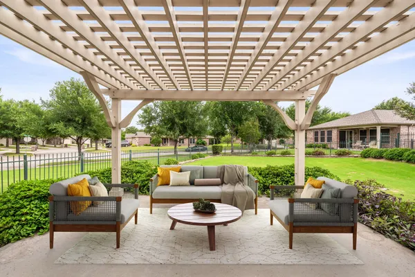 Property Slideshow image 3 of 37 | 7719 oakland hills ln, Frisco, TX, 75036
