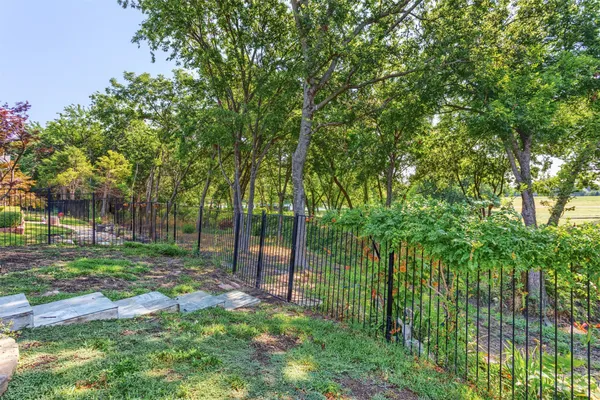 Property Slideshow image 3 of 27 | 348 terra verde ln, Mckinney, TX, 75069