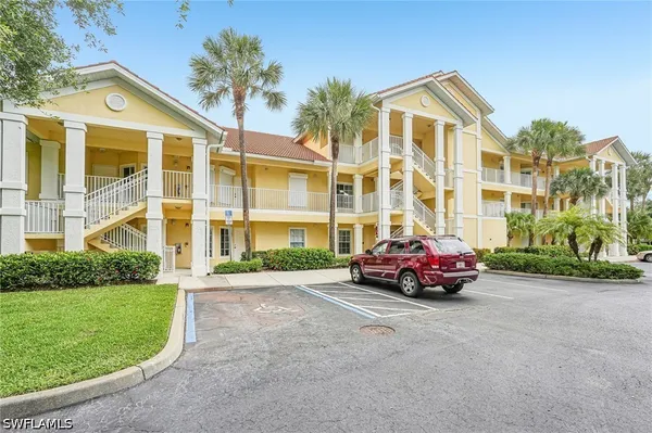 Property Slideshow image 3 of 41 | 9185 celeste dr 1-103, Naples, FL, 34113