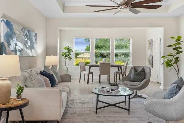 Property Slideshow image 3 of 38 | 308 holiday creek ln, Georgetown, TX, 78633