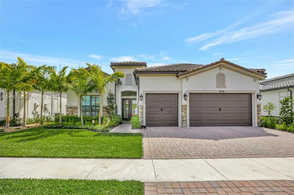 Property Slideshow image 2 of 39 | 8044 ironwood way, Parkland, FL, 33067