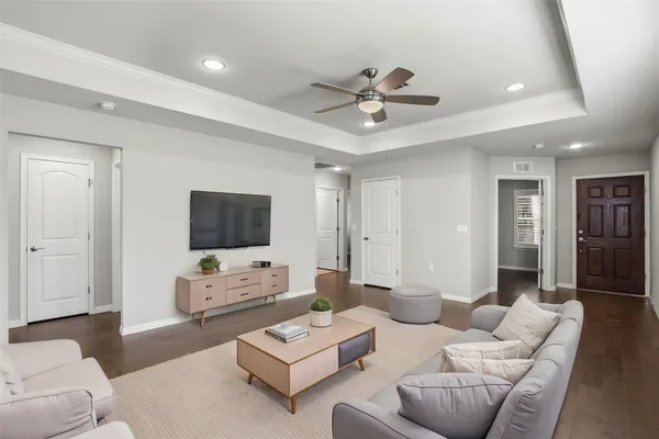 Property Slideshow image 3 of 38 | 821 hamilton ln, Georgetown, TX, 78633