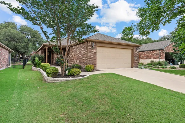 Property Slideshow image 2 of 35 | 605 chambers creek ct, Georgetown, TX, 78633