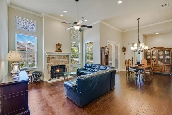 Property Slideshow image 2 of 34 | 103 rivalto cir 1, Lakeway, TX, 78734