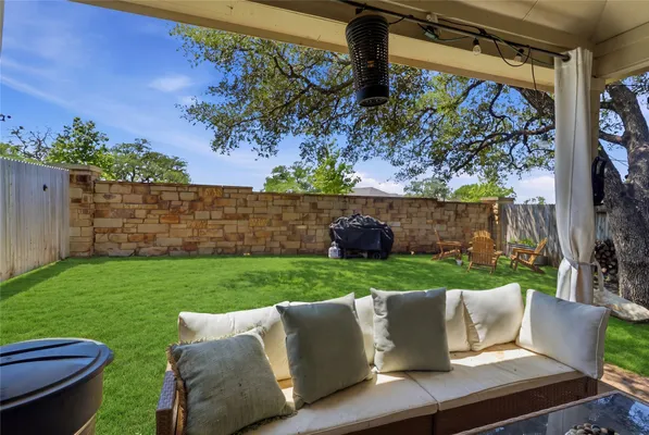 Property Slideshow image 2 of 24 | 633 jaboncillo st, New Braunfels, TX, 78132