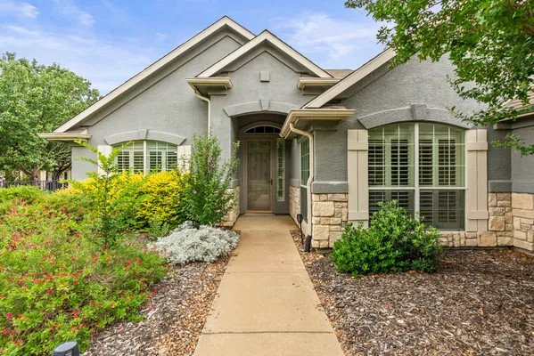 Property Slideshow image 3 of 36 | 9012 legacy ct, Denton, TX, 76207