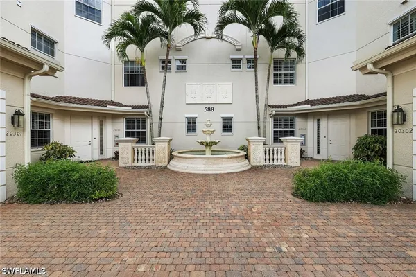 Property Slideshow image 2 of 47 | 588 avellino isles cir 20101, Naples, FL, 34119