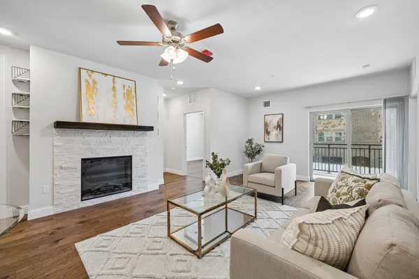 Property Slideshow image 2 of 16 | 1735 wittington pl 2205, Farmers Branch, TX, 75234