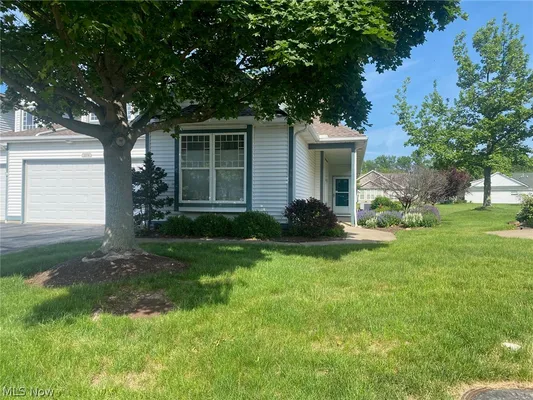 Property Slideshow image 2 of 25 | 2231 langford ln, Avon, OH, 44011