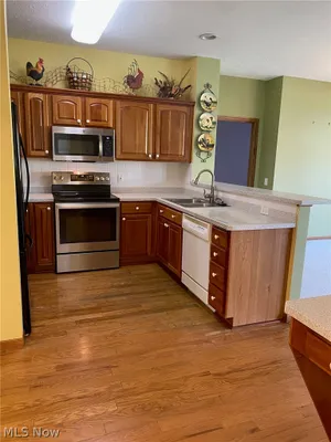 Property Slideshow image 3 of 25 | 2231 langford ln, Avon, OH, 44011