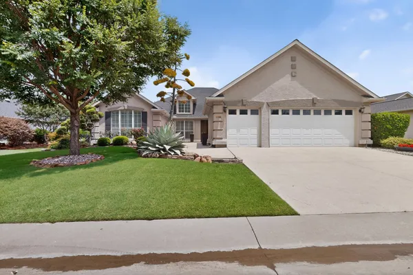 Property Slideshow image 2 of 40 | 11308 brandon dr, Denton, TX, 76207