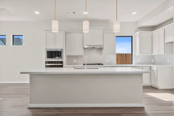 Property Slideshow image 3 of 31 | 26075 peacetree ln, Montgomery, TX, 77316