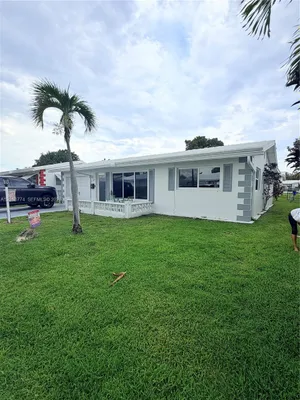 Property Slideshow image 2 of 27 | 2960 nw 1st dr, Pompano Beach, FL, 33064