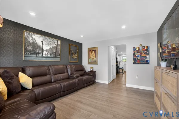 Property Slideshow image 3 of 43 | 7853 sir wyatt dr, New Kent, VA, 23124