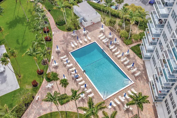 Property Slideshow image 2 of 47 | 3300 ne 36th st 721, Fort Lauderdale, FL, 33308