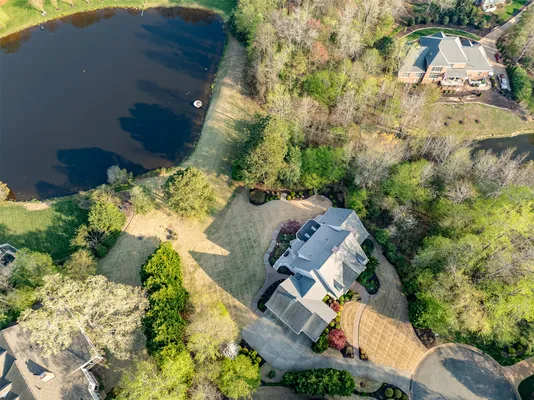 Property Slideshow image 2 of 50 | 105 braemore, Williamsburg, VA, 23188