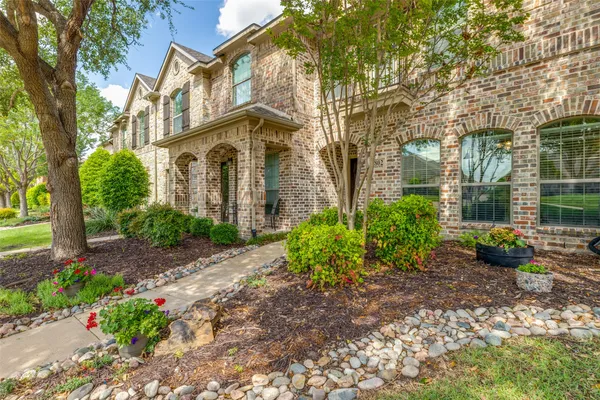 Property Slideshow image 2 of 25 | 5802 antique rose trl, Fairview, TX, 75069