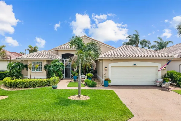 Property Slideshow image 2 of 71 | 482 nw blue lake dr, Port St Lucie, FL, 34986