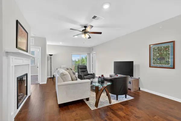 Property Slideshow image 2 of 40 | 651 n watters rd 5305, Allen, TX, 75013