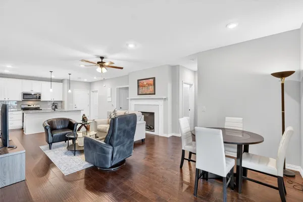 Property Slideshow image 3 of 40 | 651 n watters rd 5305, Allen, TX, 75013