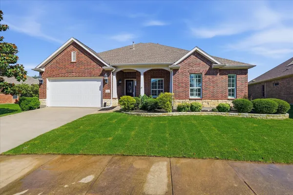 Property Slideshow image 2 of 39 | 7045 lake mead ct, Frisco, TX, 75036