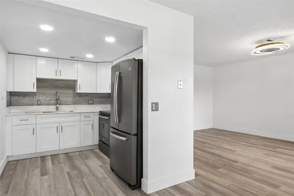 Property Slideshow image 3 of 25 | 13455 sw 9th ct 314j, Pembroke Pines, FL, 33027
