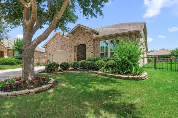 Property Slideshow image 2 of 49 | 203 cattleman cv, Richmond, TX, 77469