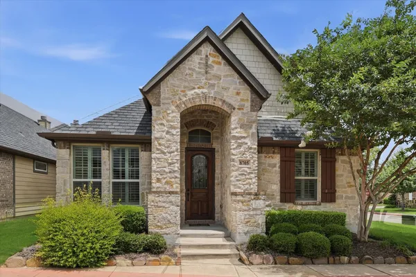 Property Slideshow image 2 of 34 | 8705 shallowford ln, Mckinney, TX, 75070