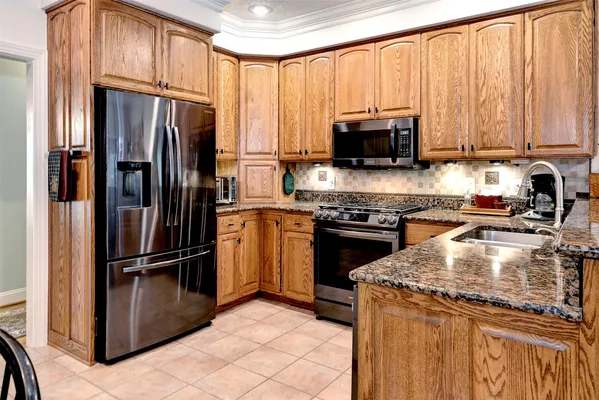 Property Slideshow image 3 of 36 | 108 cartgate, Williamsburg, VA, 23188