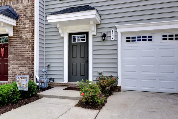 Property Slideshow image 2 of 47 | 327 clements mill trce, Williamsburg, VA, 23185