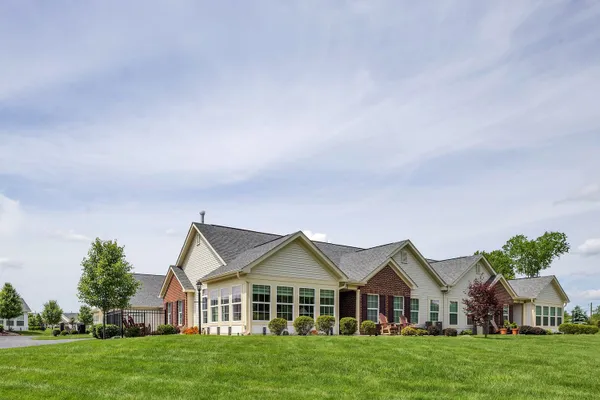Property Slideshow image 2 of 35 | 6153 heatherfield ct, Lancaster Twp, PA, 16037