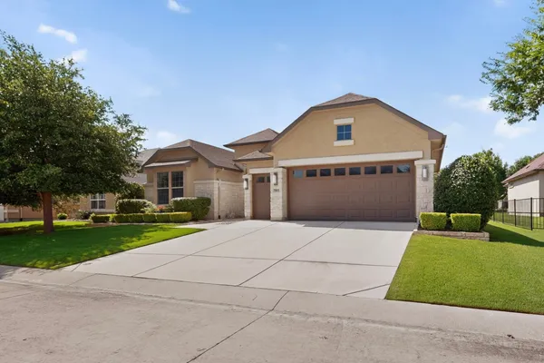 Property Slideshow image 2 of 40 | 9801 lindenwood trl, Denton, TX, 76207