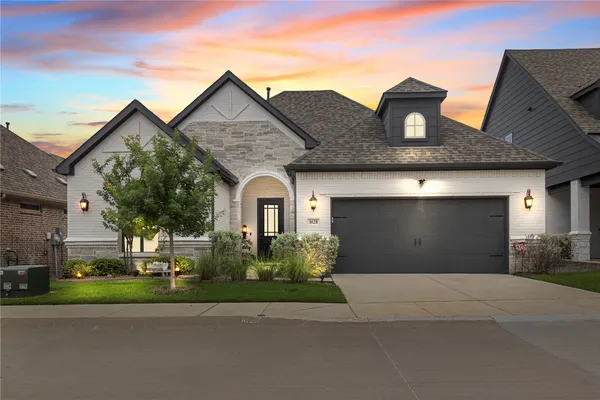 Property Slideshow image 2 of 39 | 1628 madrid way, Rockwall, TX, 75087