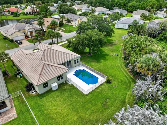 Property Slideshow image 2 of 64 | 505 sw lake manatee way, Port Saint Lucie, FL, 34986