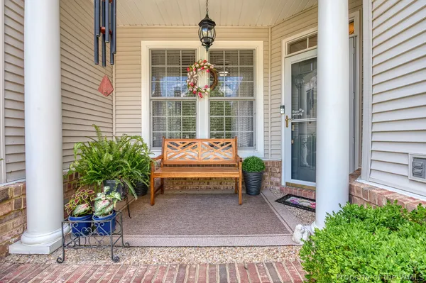 Property Slideshow image 3 of 43 | 4309 sprucemont, Williamsburg, VA, 23188