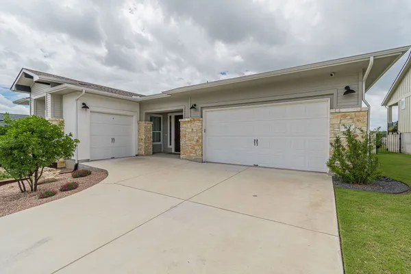 Property Slideshow image 3 of 39 | 113 waving muhly dr, San Marcos, TX, 78666