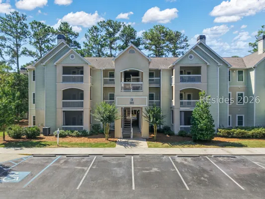 Property Slideshow image 2 of 33 | 380 marshland rd f37, Hilton Head Island, SC, 29926