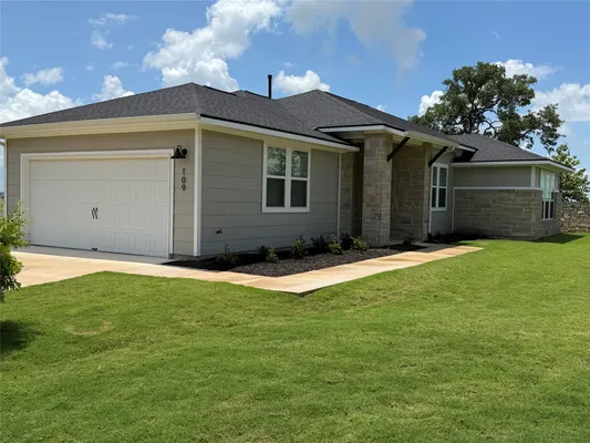 Property Slideshow image 2 of 16 | 109 surfside st 194, San Marcos, TX, 78666