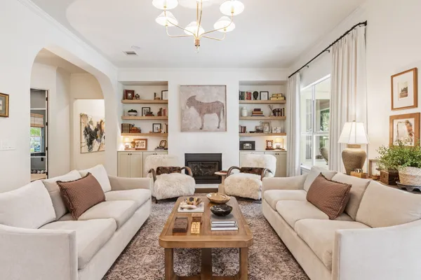 Property Slideshow image 2 of 40 | 118 cold springs dr, Georgetown, TX, 78633