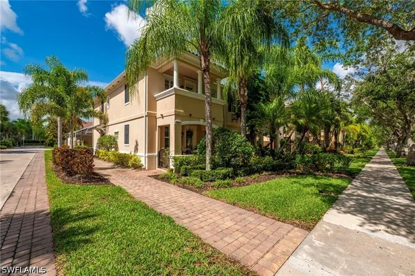 Property Slideshow image 2 of 36 | 15361 laughing gull ln, Bonita Springs, FL, 34135