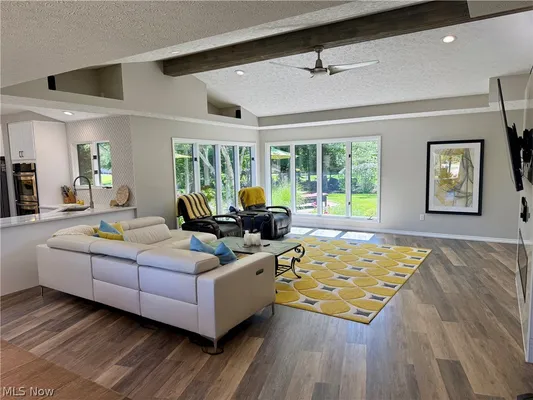 Property Slideshow image 3 of 36 | 33009 woodhaven cir, North Ridgeville, OH, 44039