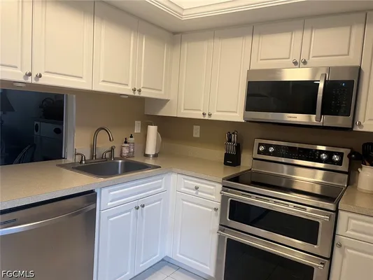 Property Slideshow image 2 of 44 | 1828 pine valley dr 101, Fort Myers, FL, 33907