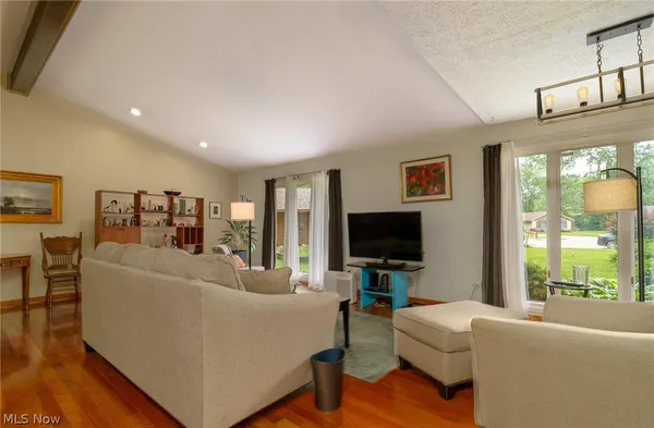 Property Slideshow image 3 of 31 | 10804 watercress rd, Strongsville, OH, 44149