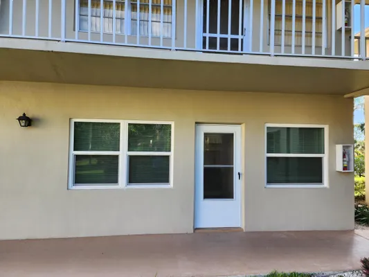 Property Slideshow image 2 of 28 | 10 lake vista trl 105, Port St Lucie, FL, 34952