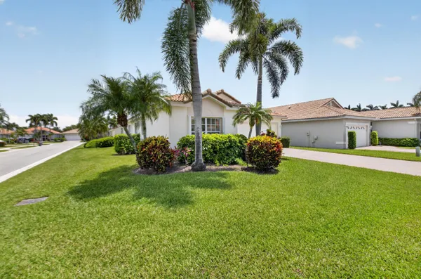 Property Slideshow image 3 of 76 | 9729 lemonwood way, Boynton Beach, FL, 33437