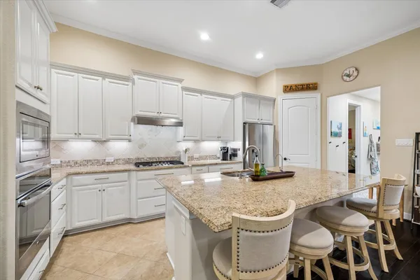Property Slideshow image 3 of 33 | 162 elderberry trl, Montgomery, TX, 77316